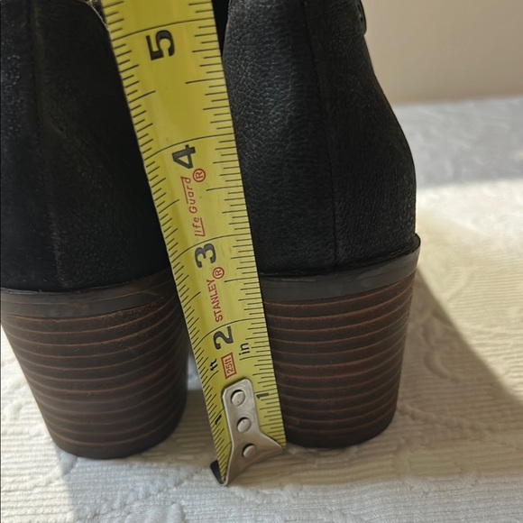 Lucky Brand Black Ankle Booties with Studded Detail size 6 - Picture 7 of 12